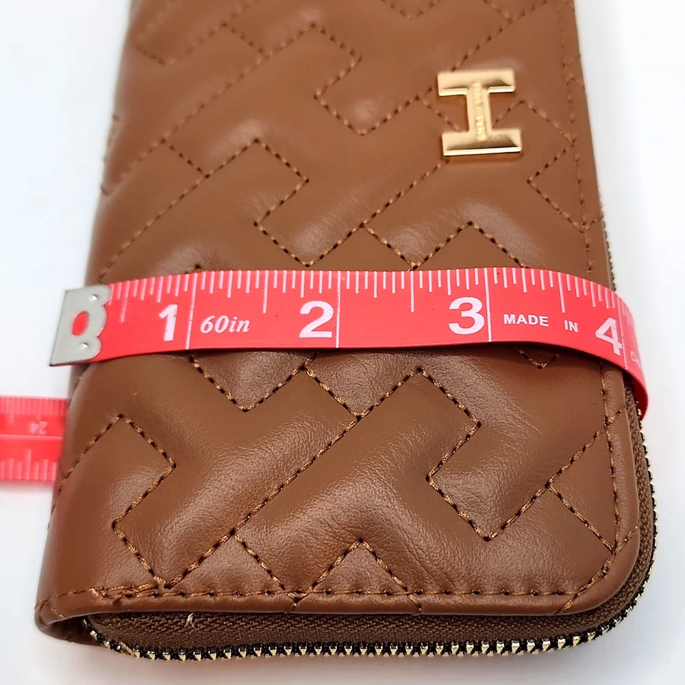 HALSTON WOMEN'S WALLET, CAMEL COLOR WITH ZIPPER